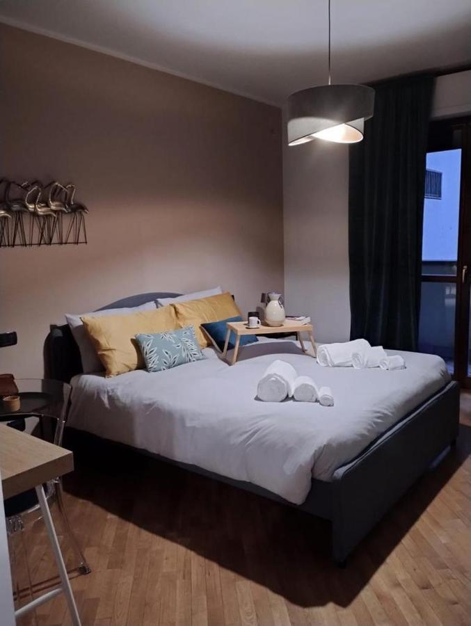 Ferienwohnung Mille4 Novara Exterior foto